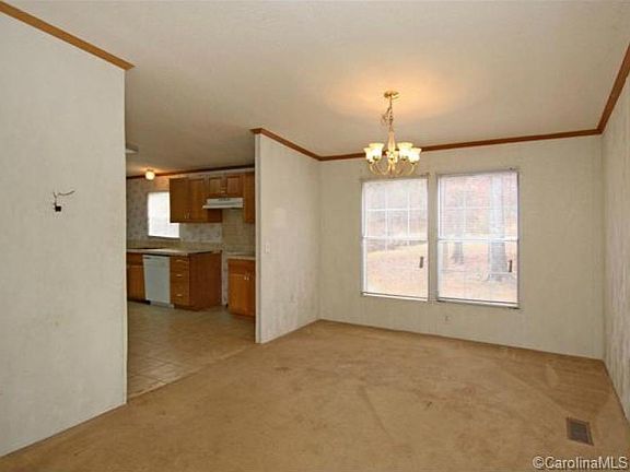 4th image of 344 Forest Hollow Dr
