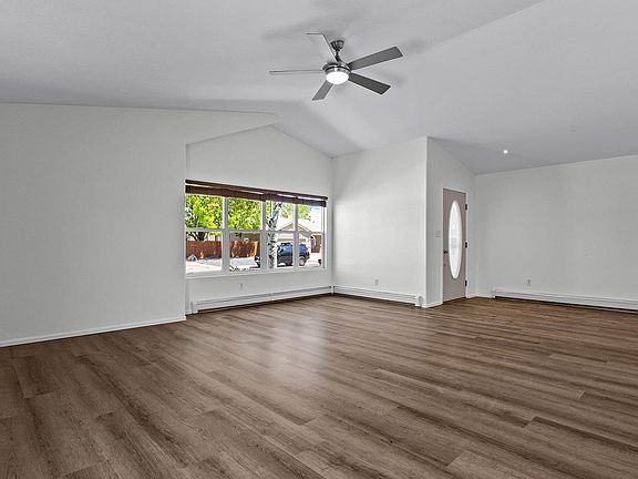 4th image of 1260 Tara Dr