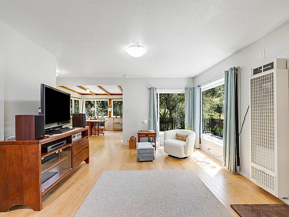 5th image of 11808 Toyon Drive