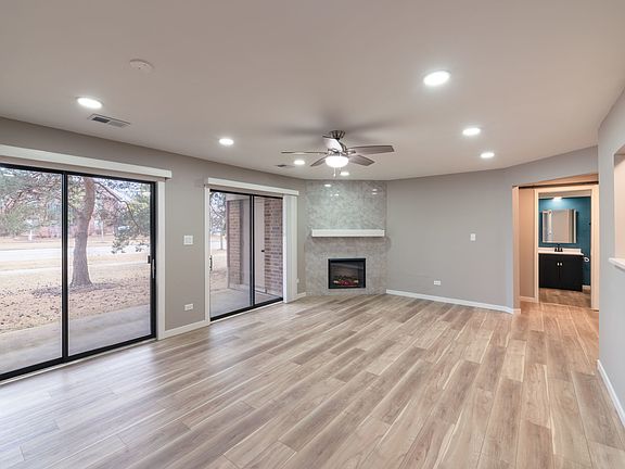 5th image of 4222 N Pheasant Trail Ct Unit 1