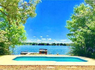 1016 W Lake Martha Dr NE, Winter Haven, FL 33881