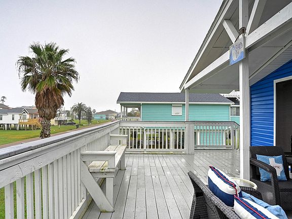 5th image of 4102 Surf Dr