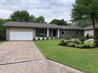 2841 S Claremont Ave, Springfield, MO 65804