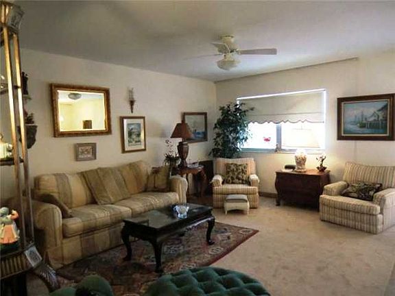 3rd image of 428 Brittany I #428