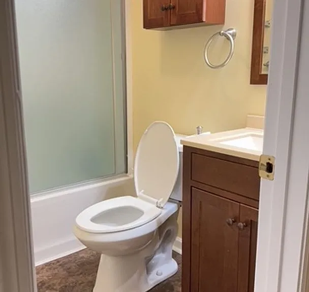 145 Colonial Cir #A1 — Photo 6