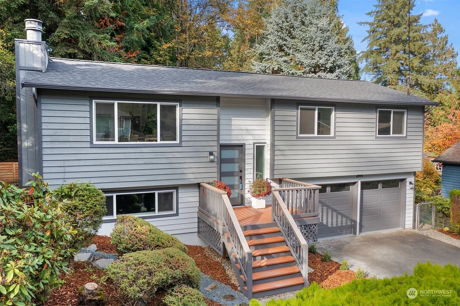 2844 NE 180th Place photo 1