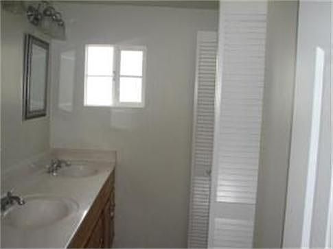 5th image of 4522 N 11th Ave