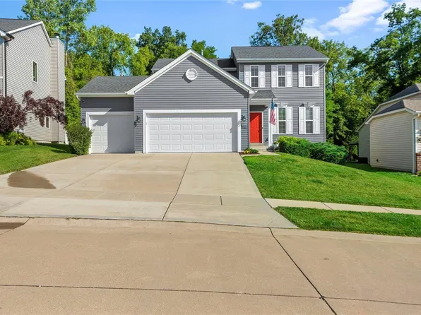 1009 Konert Lake Dr, Fenton, MO 63026