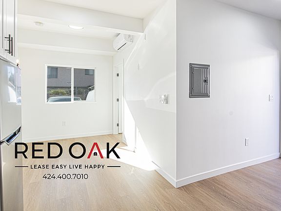 4th image of 4771 Marathon St #11