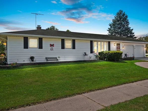 1210 Lincoln St, Kewaunee, WI 54216