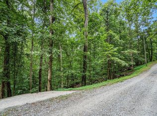 72 Huron Cir, Ellijay, GA 30540
