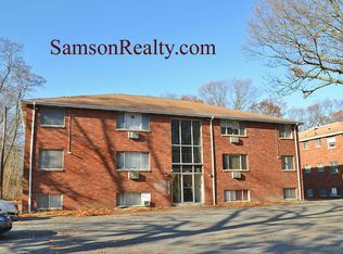65 New Rd APT 35, Rumford, RI 02916