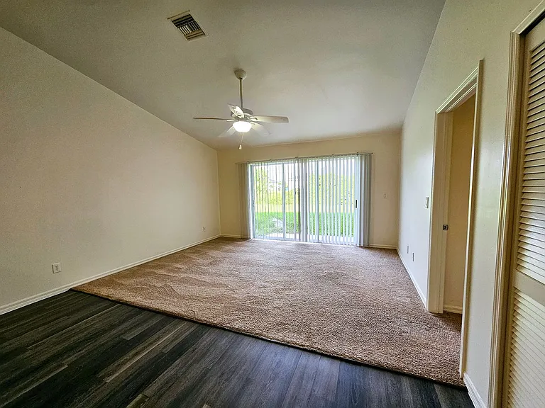 207 Hightower Ave S — Photo 4