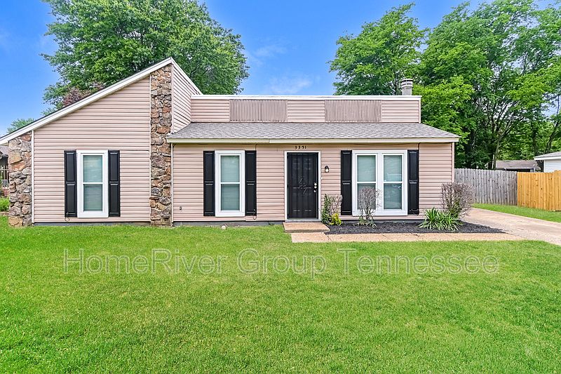 1st image of 3351 Cloudland Dr
