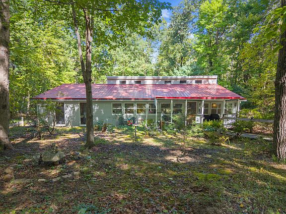 3rd image of 285 Sontag Rd