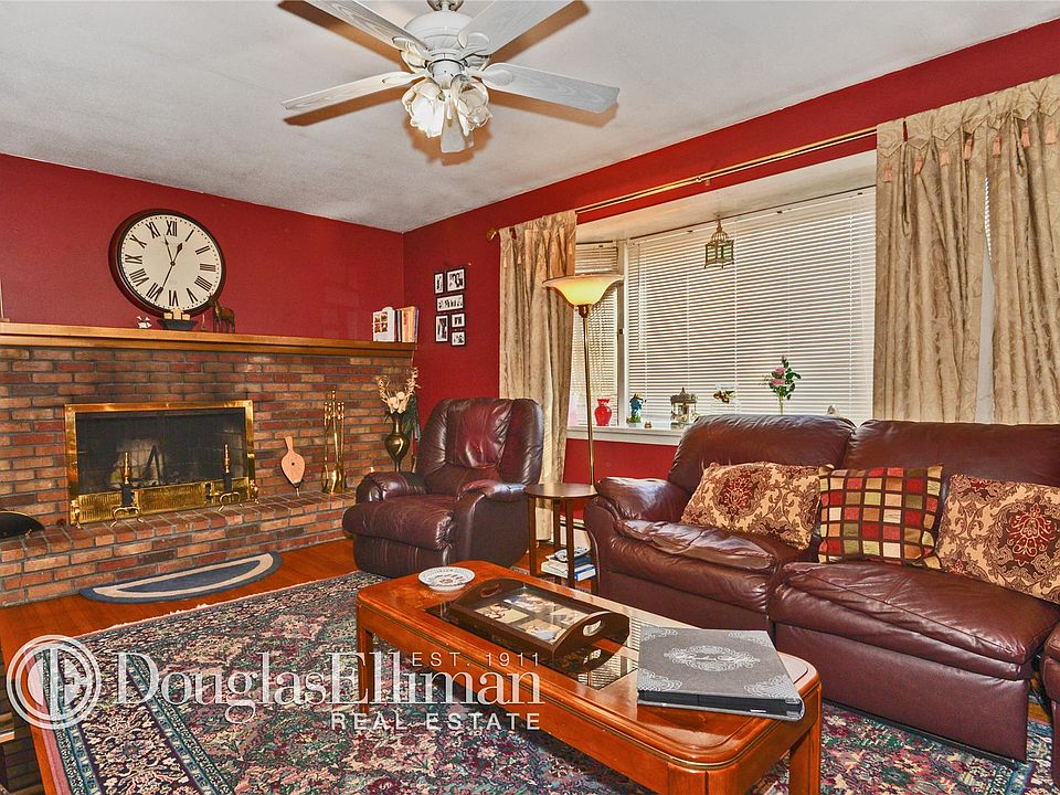 1st image of 139 S Evergreen Dr