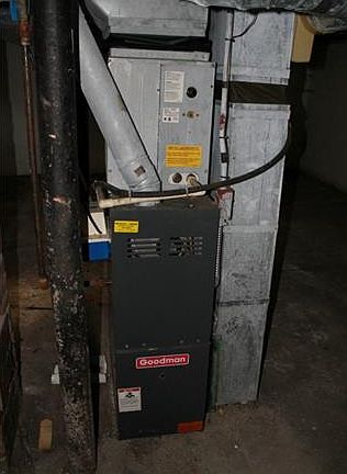 5th image of 2352 2nd St