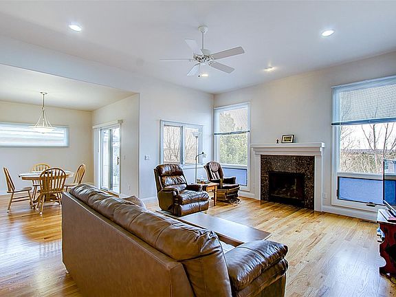 2nd image of 4223 Star Vista Ct
