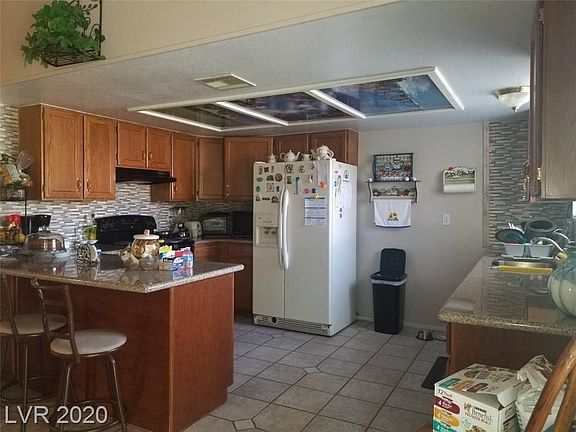 5th image of 1824 Henson Ln