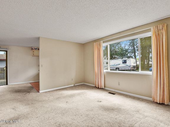 2nd image of 2107 N Grants Ct