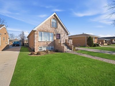 8215 Austin Ave, Burbank, IL, 60459