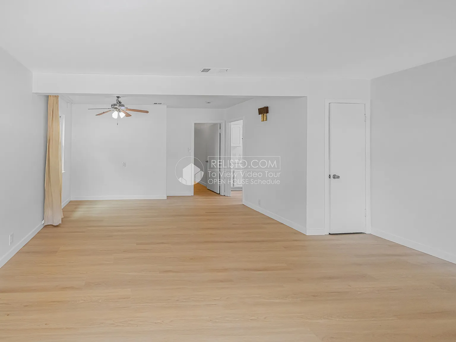 4 bed, 2.0 bath, 1400 sqft, $3,300 — Photo 2