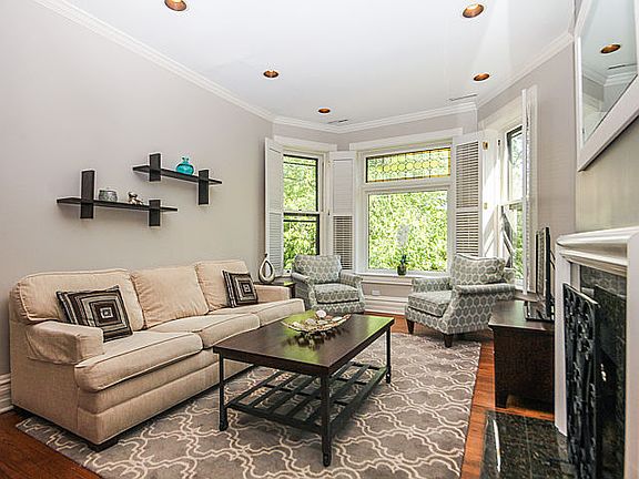 2nd image of 667 W Cornelia Ave #3