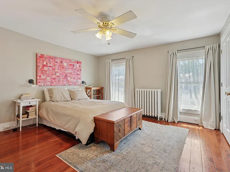 466 Conarroe St #1/2 — Photo 24
