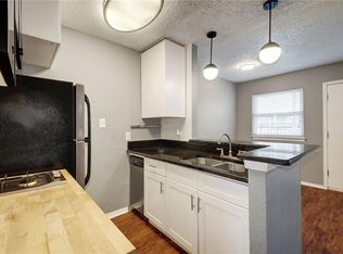 2401 Manor Rd APT 127, Austin, TX 78722