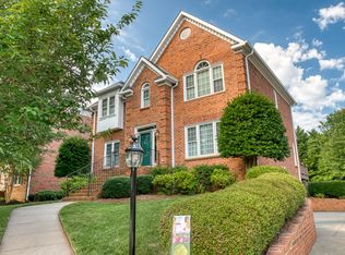135 Broadmoor Dr, Advance, NC 27006