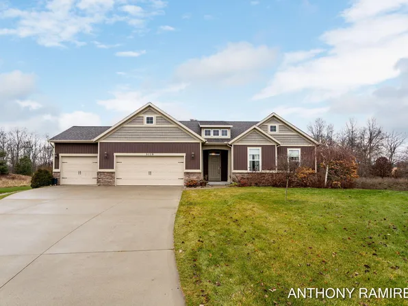 3159 Silver Fir Ct, Holland, MI 49424