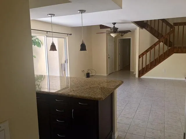 going up to loft & master suite