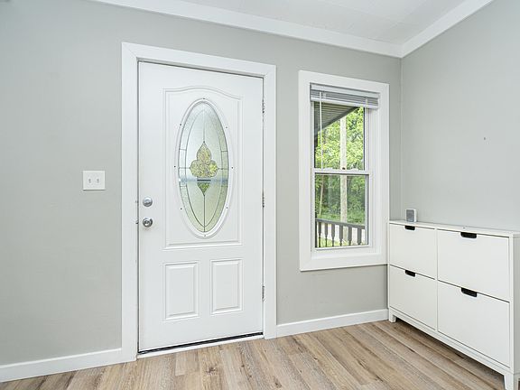 2nd image of 130 Johnson St