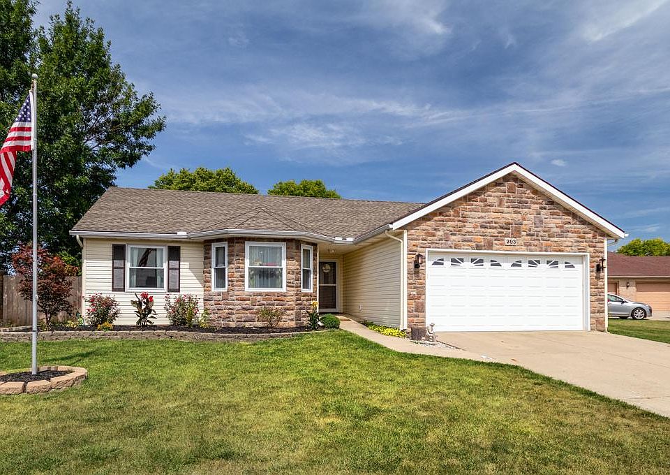 1st image of 293 Thames Ct