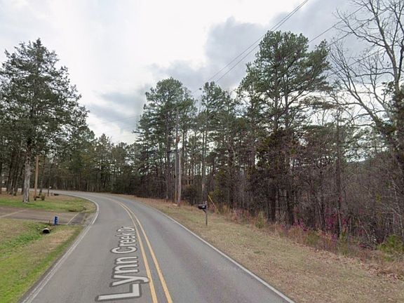 3rd image of 136-137 Lynn Creek Dr