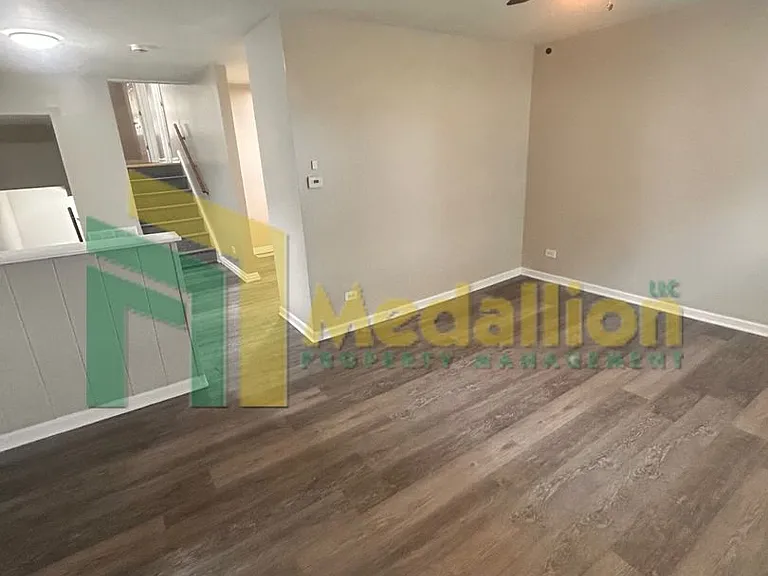 8358 S Morgan St — Photo 2