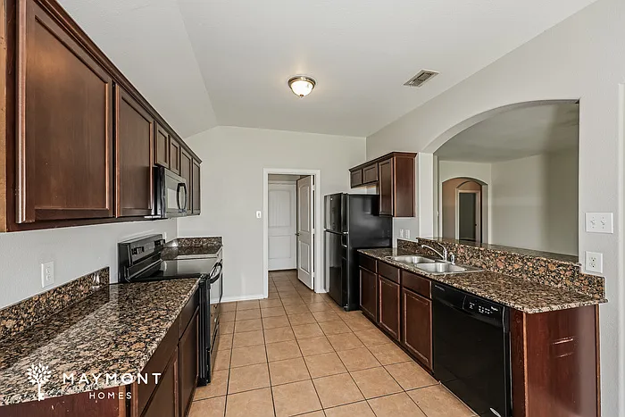 3148 Evangeline Rd — Photo 7