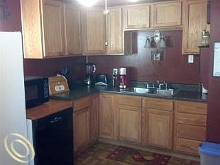 4th image of 1933 Mel Ct