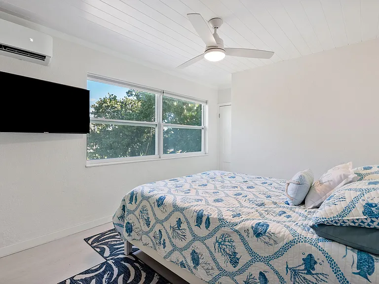 670 Hernando St #D — Photo 14