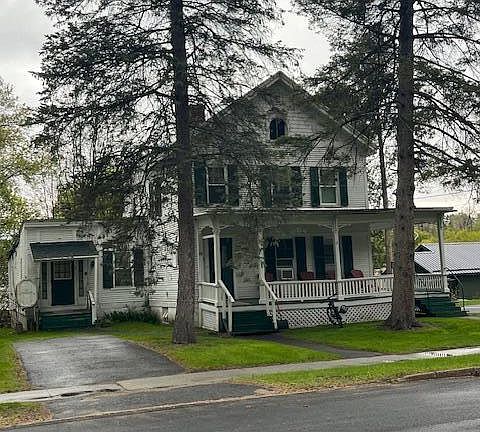 3rd image of 19 Vine St