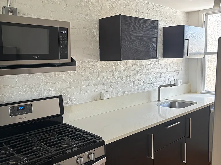 726 S 19th St #3 — Photo 5