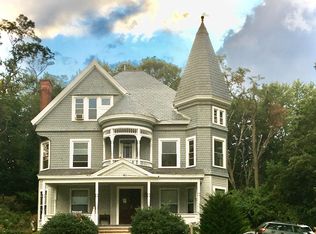 1485 Northampton St FLOOR 2, Holyoke, MA 01040