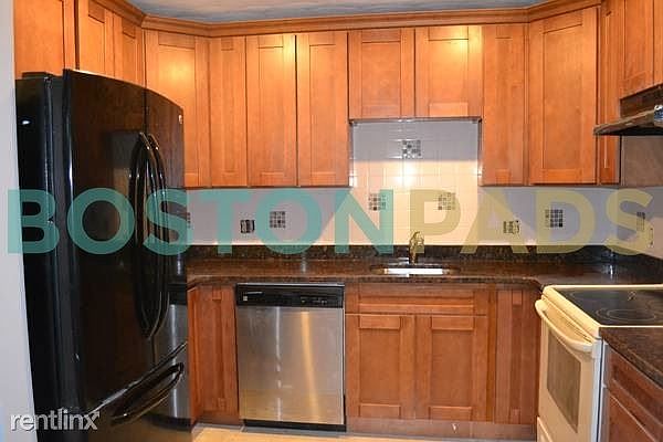 2nd image of 62B Marshall St