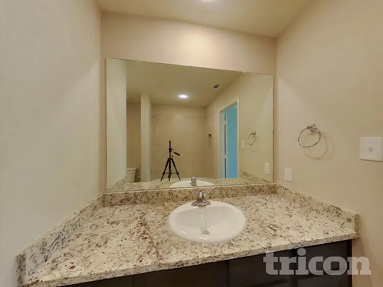 11826 Davalos Ln — Photo 10