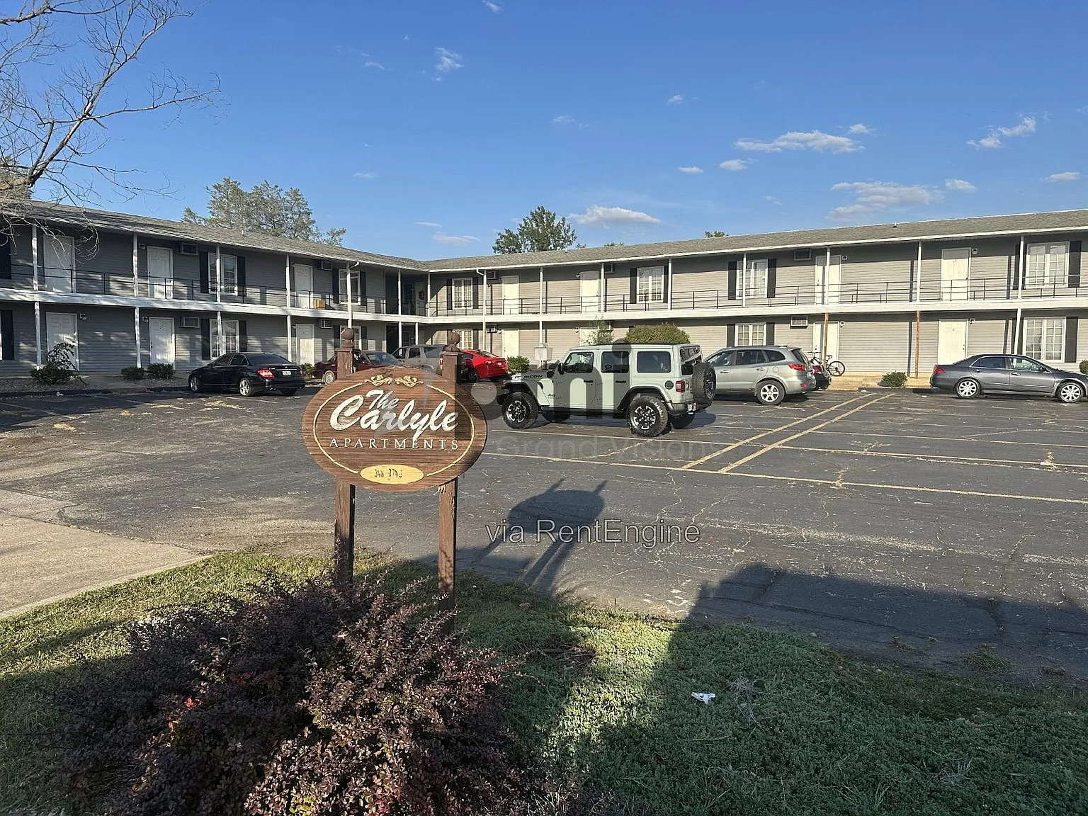 2 bed, 1.0 bath, $850 — Photo 1