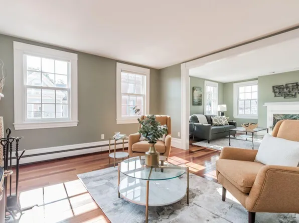 205 Spring Street #5, Portland, ME 04102