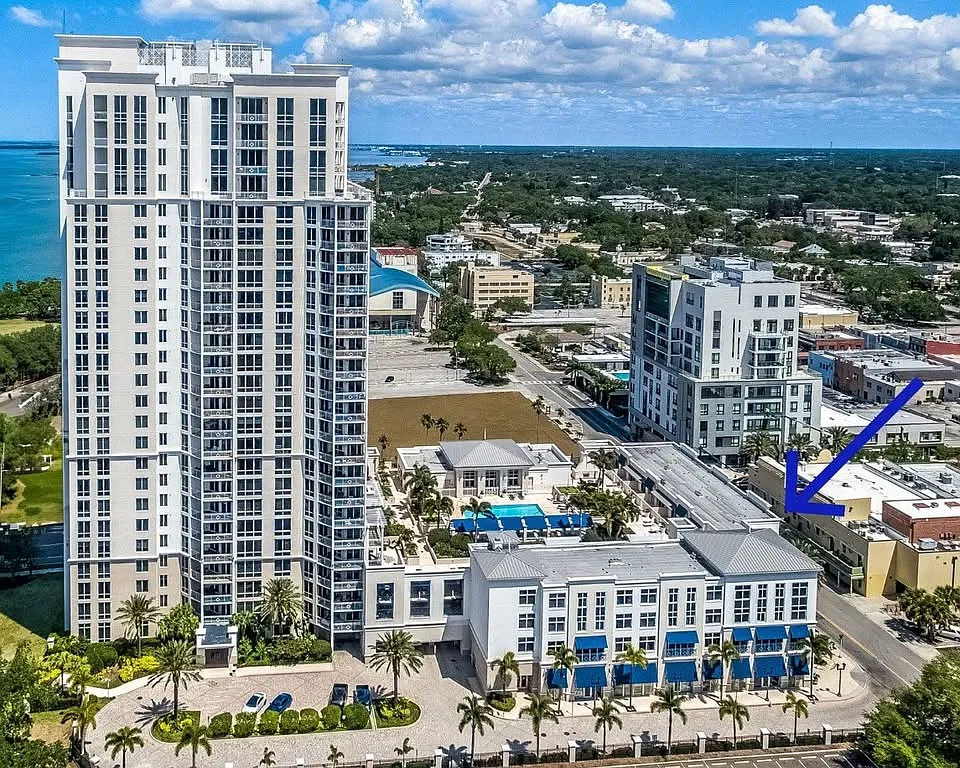 1 bed, 1.5 bath, 1406 sqft, $2,700 — Photo 1