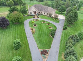 535 Pinckney Rd, Saranac, MI 48881