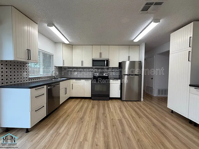 9607 Gold Hill Dr — Photo 7
