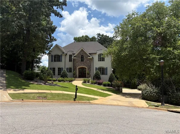 1901 Kings Gate Dr, Tuscaloosa, AL 35406